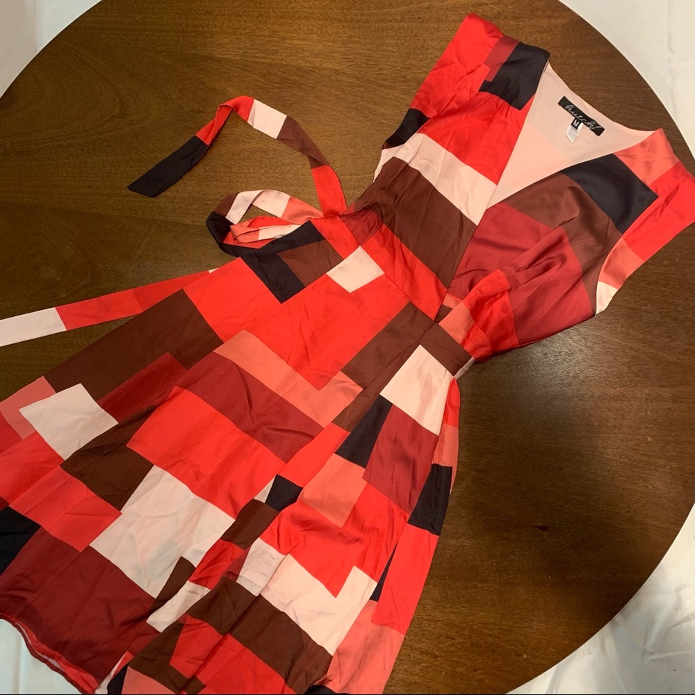 Geometric Print wrap dress